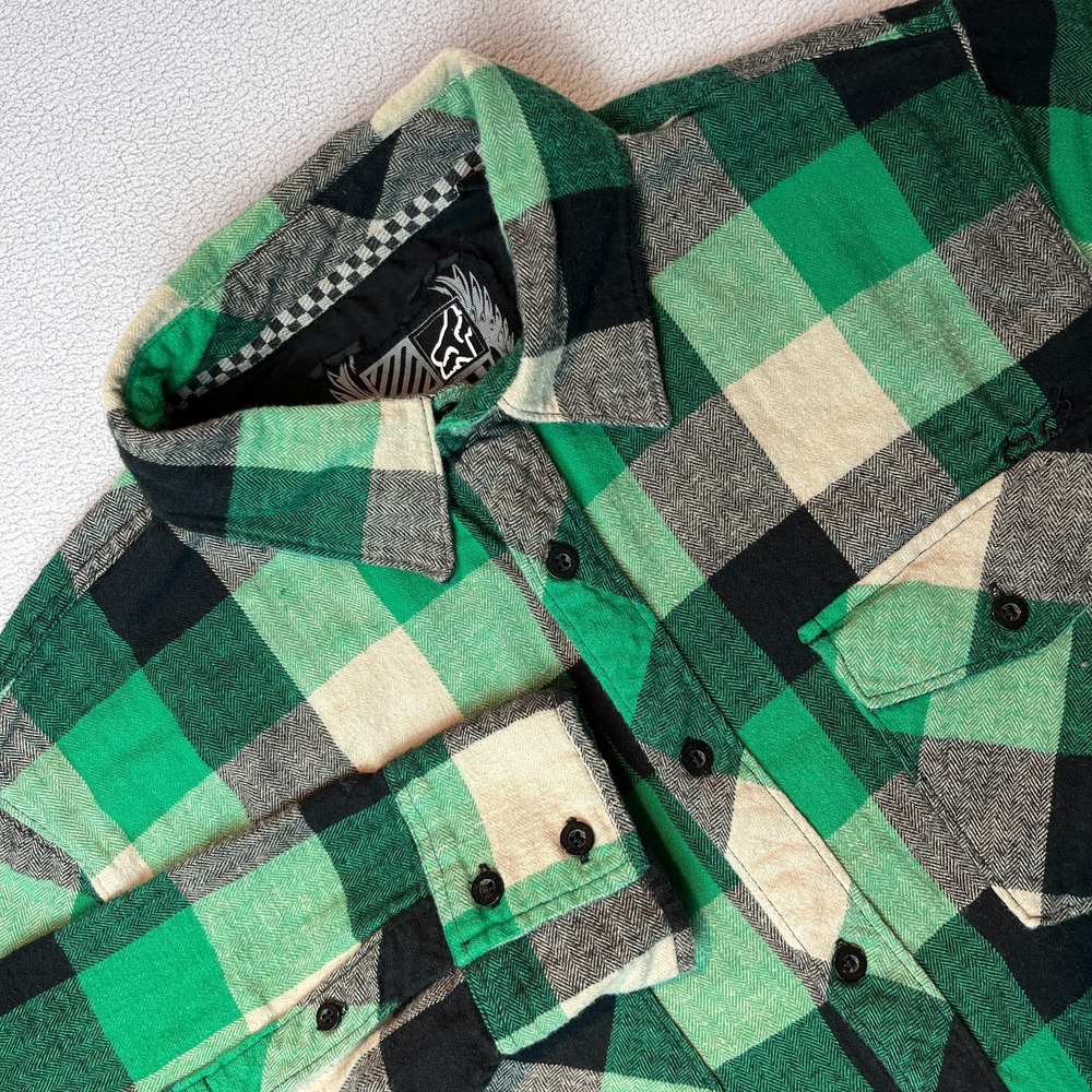 Fox Flannel Mens M Green Black Buffalo Plaid Herringbone Button Up Shirt